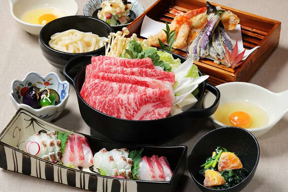 週末のご褒美は「いい乃じ」で。『黒毛和牛すき焼き』と美酒に酔いしれる限定コース